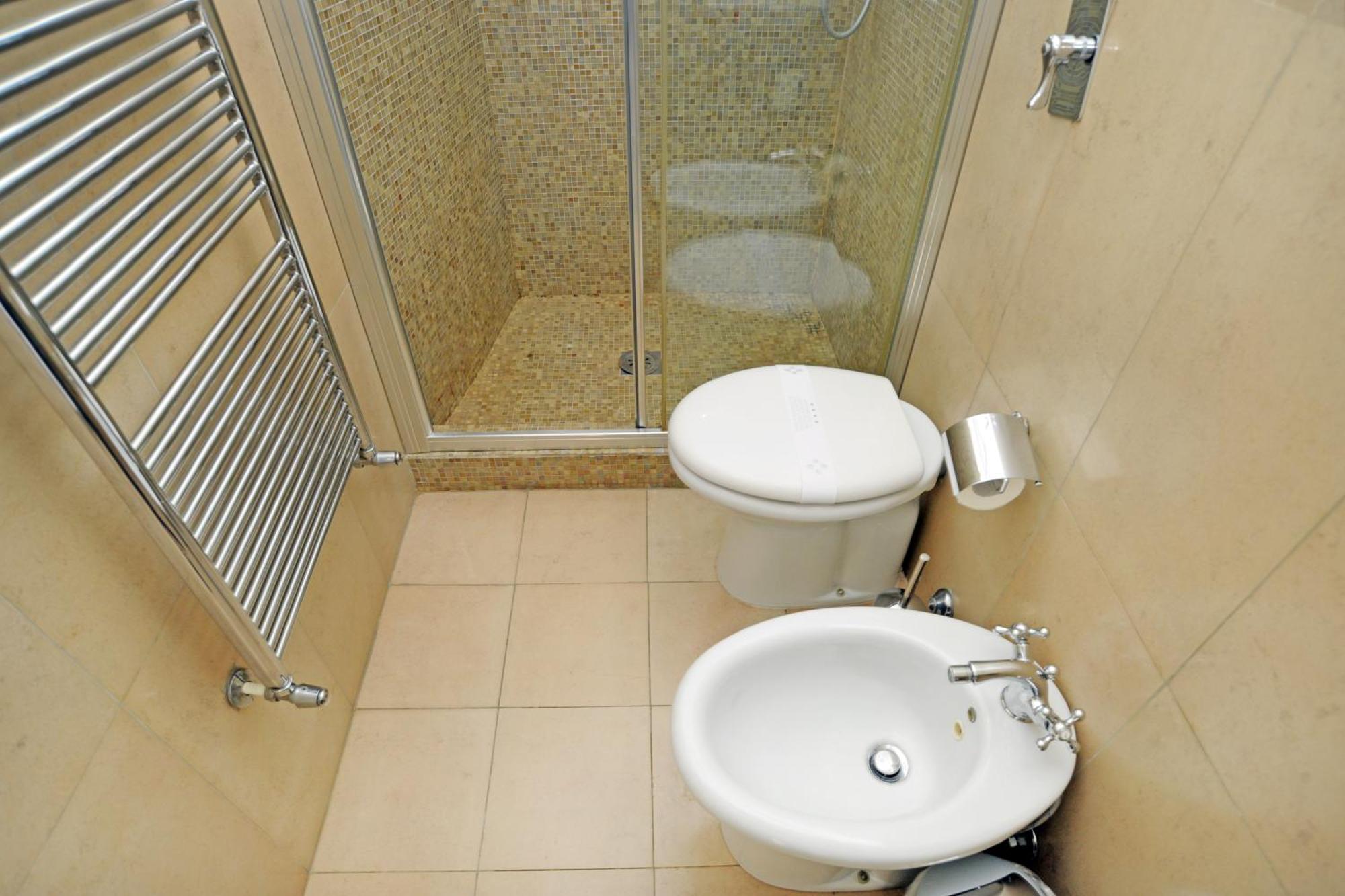 Lecco Apartment *